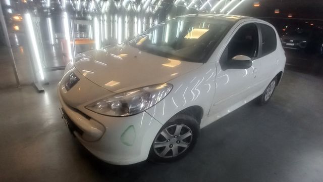 Peugeot • 207