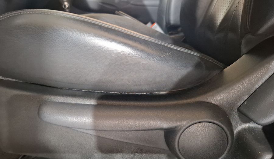 Nissan Versa 1.6 EXCLUSIVE TA AC Sedan 2016