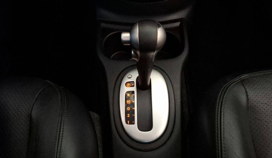 Nissan Versa 1.6 EXCLUSIVE TA AC Sedan 2016