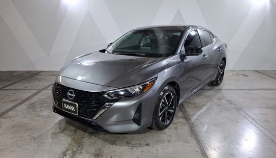 Nissan • Sentra
