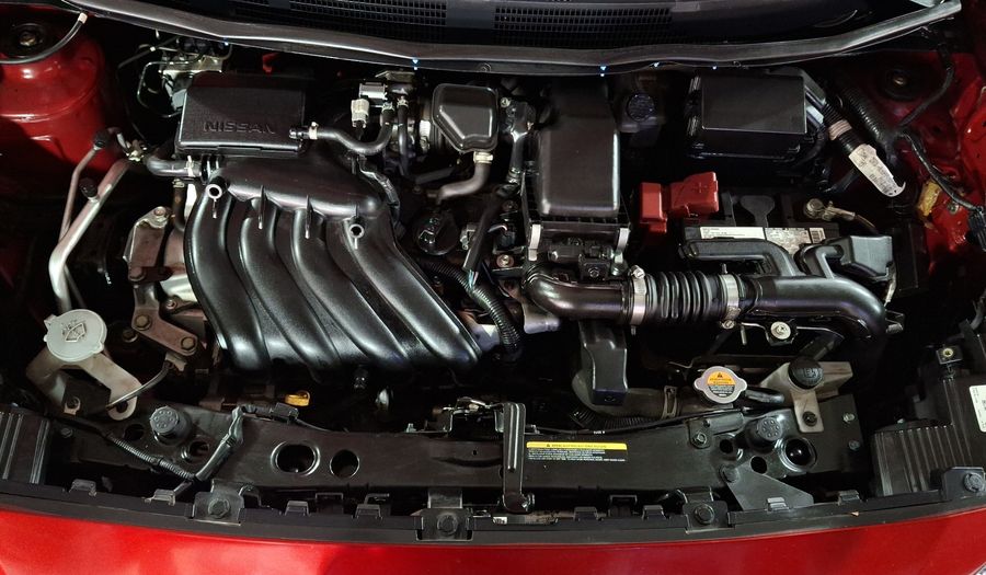 Nissan March 1.6 ADVANCE Hatchback 2021