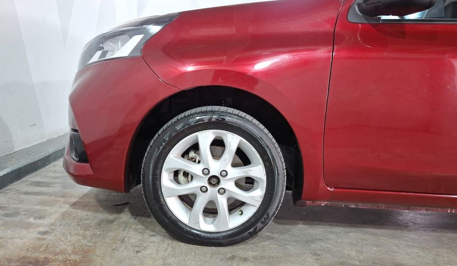 Nissan March 1.6 ADVANCE Hatchback 2021