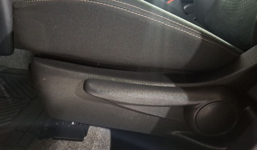 Nissan March 1.6 ADVANCE Hatchback 2021