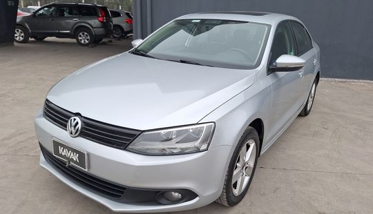 Volkswagen • Vento