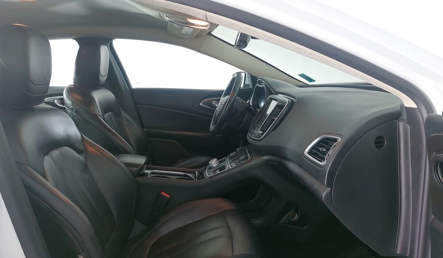 Chrysler 200 2.4 C Sedan 2015