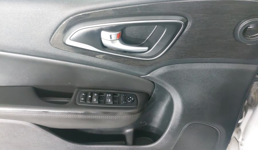 Chrysler 200 2.4 C Sedan 2015