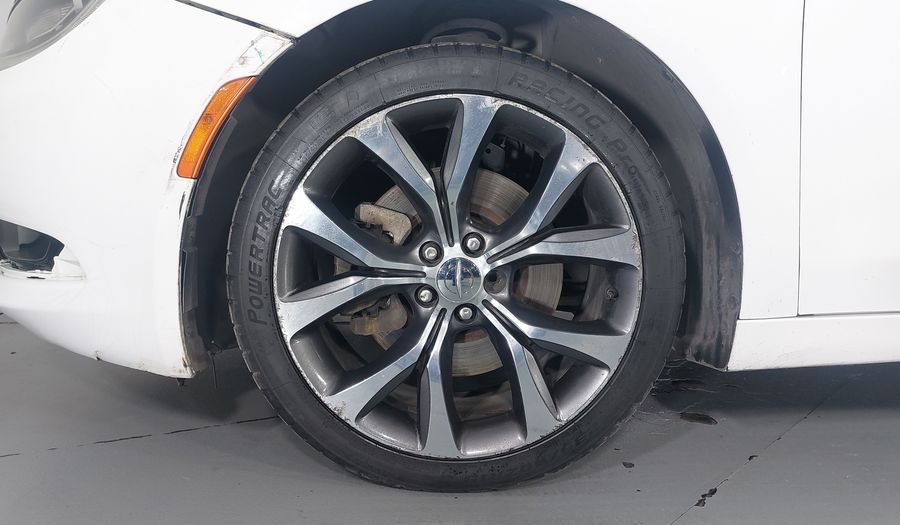 Chrysler 200 2.4 C Sedan 2015