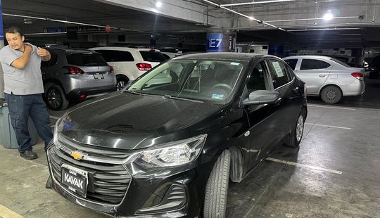 2021 • 64,000 km • Automático