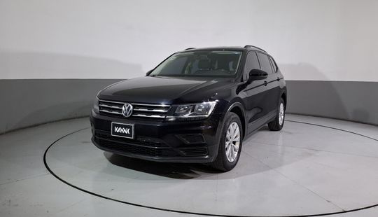 Volkswagen • Tiguan