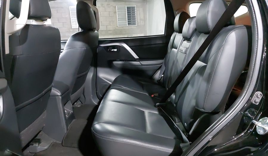 Mitsubishi Montero 3.0 SE PLUS AUTO 4WD Suv 2023
