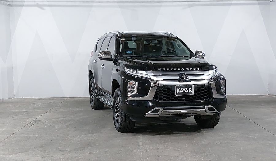 Mitsubishi Montero 3.0 SE PLUS AUTO 4WD Suv 2023