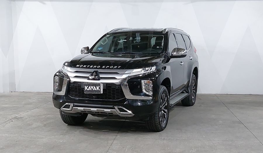 Mitsubishi Montero 3.0 SE PLUS AUTO 4WD Suv 2023