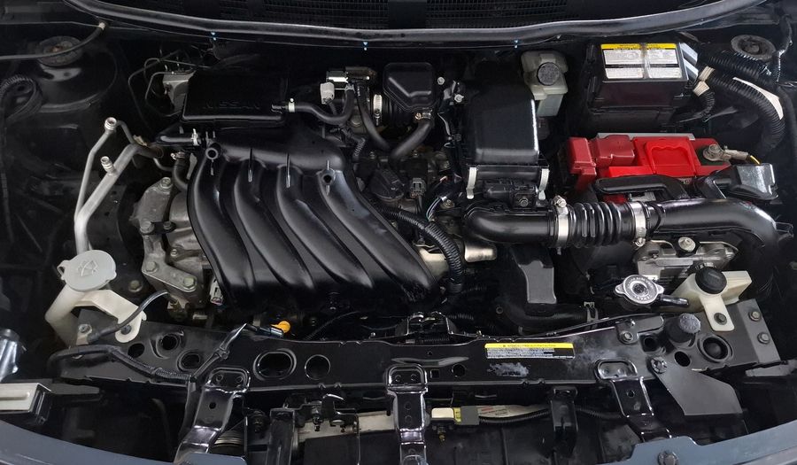 Nissan Versa 1.6 ADVANCE TA AC Sedan 2016