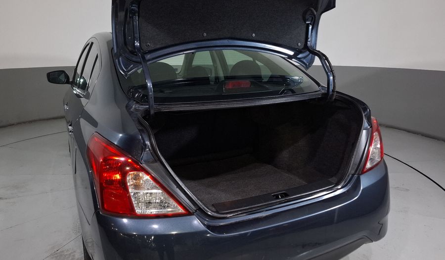 Nissan Versa 1.6 ADVANCE TA AC Sedan 2016
