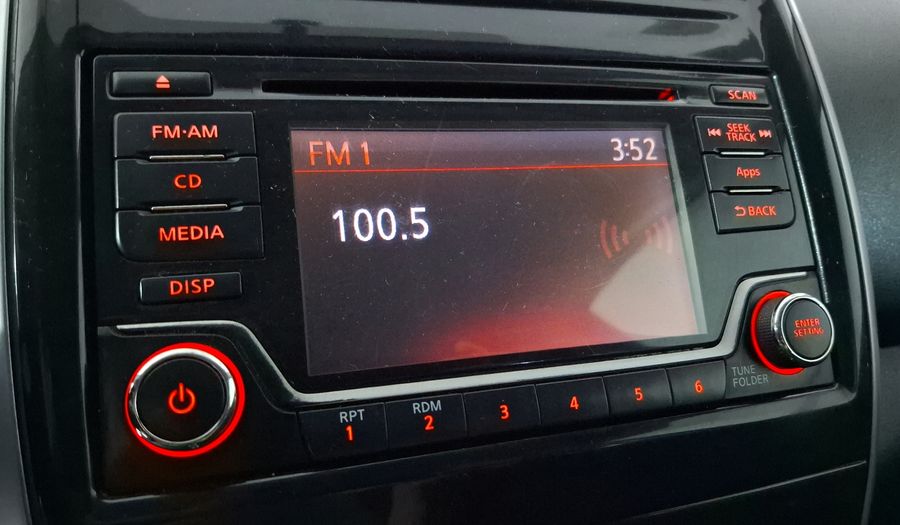 Nissan Versa 1.6 ADVANCE TA AC Sedan 2016