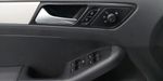 Volkswagen Jetta 2.5 COMFORTLINE MT BOLSAS AIRE DEL. Sedan 2017