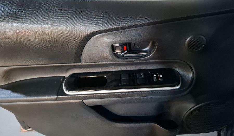 Toyota Prius C 1.5 HYBRID AUTO Hatchback 2018