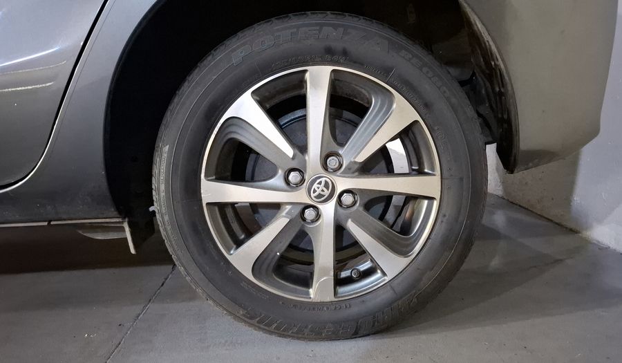 Toyota Prius C 1.5 HYBRID AUTO Hatchback 2018