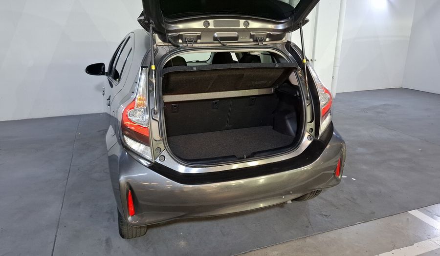 Toyota Prius C 1.5 HYBRID AUTO Hatchback 2018