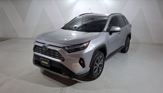 Toyota • RAV4