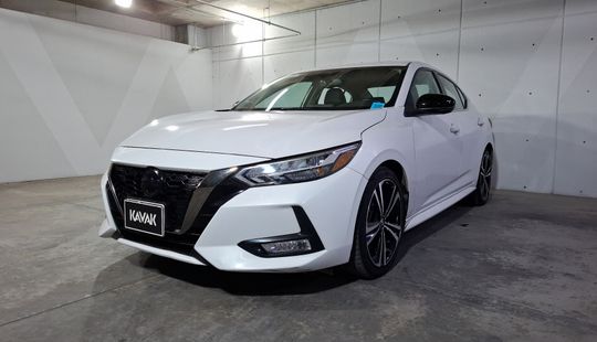Nissan • Sentra