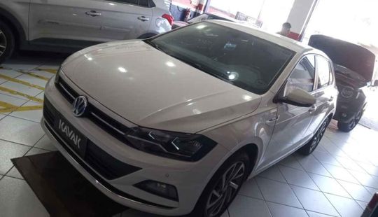 Volkswagen • Polo
