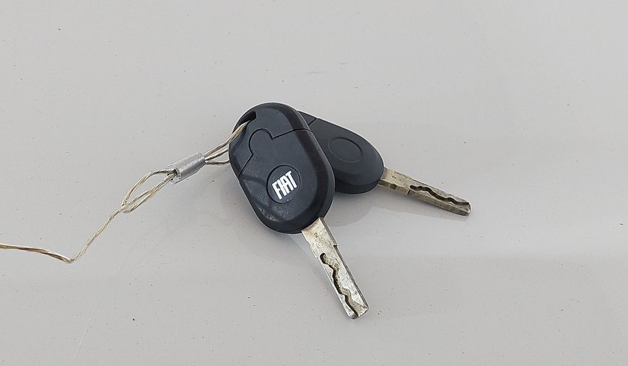 Fiat Mobi EVO LIKE Hatchback 2022