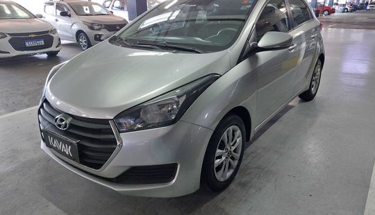 Hyundai • HB20