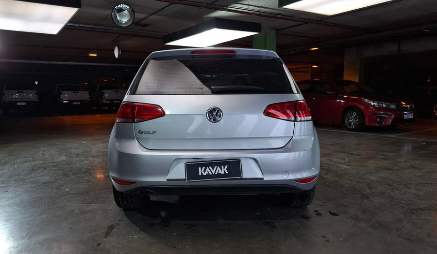 Volkswagen Golf 1.6 MPI TRENDLINE Hatchback 2015