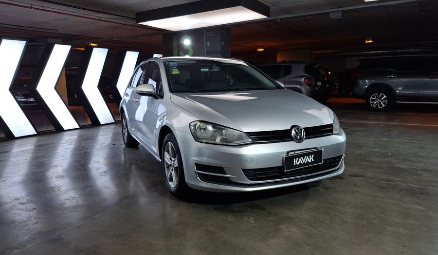 Volkswagen Golf 1.6 MPI TRENDLINE Hatchback 2015