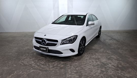 Mercedes Benz • Clase CLA