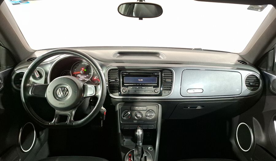 Volkswagen Beetle 2.5 SPORT PAQUETE BASICO TIPTRONIC Hatchback 2015