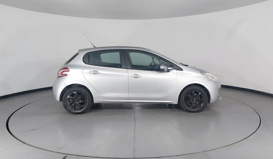 Peugeot 208 1.6 ALLURE MT Hatchback 2015