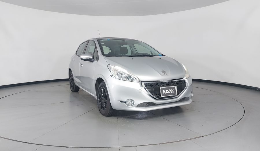 Peugeot 208 1.6 ALLURE MT Hatchback 2015