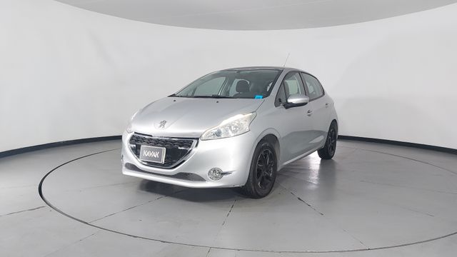 Peugeot • 208