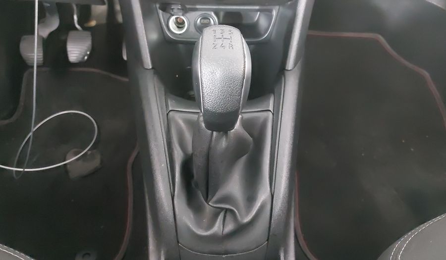 Peugeot 208 1.6 ALLURE MT Hatchback 2015