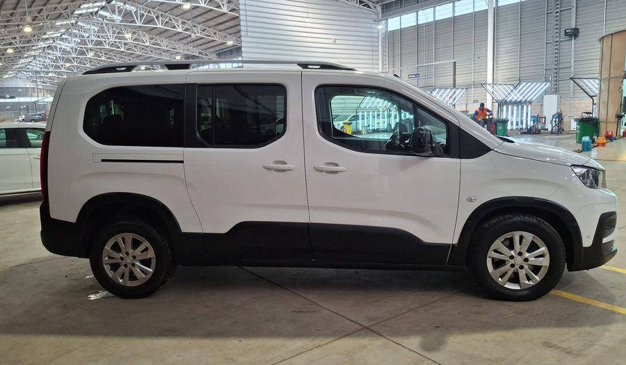 Peugeot Rifter 1.2 PURETECH 130 AUTO ALLURE Minivan 2021