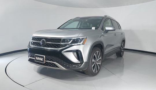 Volkswagen • Taos
