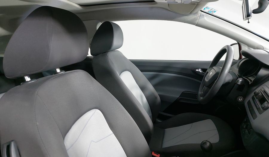 Seat Ibiza 1.2T BLITZ 2 PTAS MT Hatchback 2014