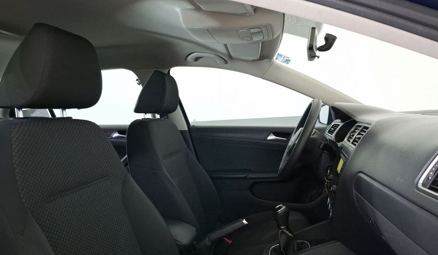 Volkswagen Jetta 2.5 TRENDLINE MT Sedan 2014