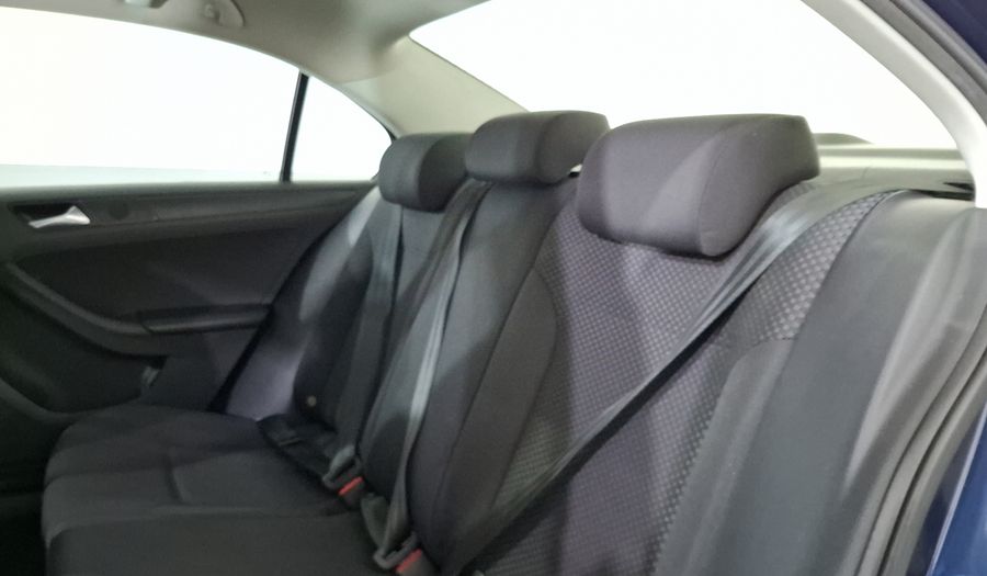 Volkswagen Jetta 2.5 TRENDLINE MT Sedan 2014