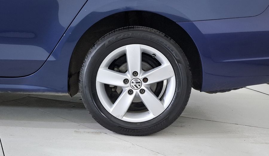 Volkswagen Jetta 2.5 TRENDLINE MT Sedan 2014