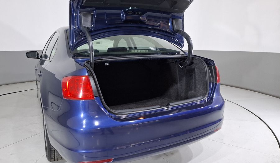 Volkswagen Jetta 2.5 TRENDLINE MT Sedan 2014