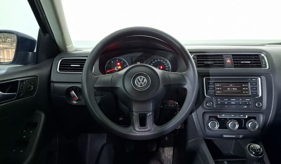 Volkswagen Jetta 2.5 TRENDLINE MT Sedan 2014