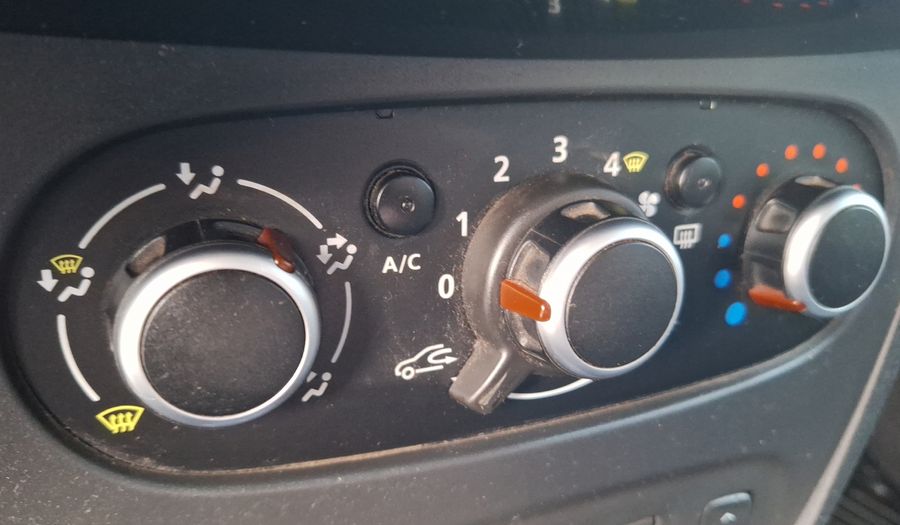 Renault Symbol 1.6 INTENS BLACK Sedan 2019