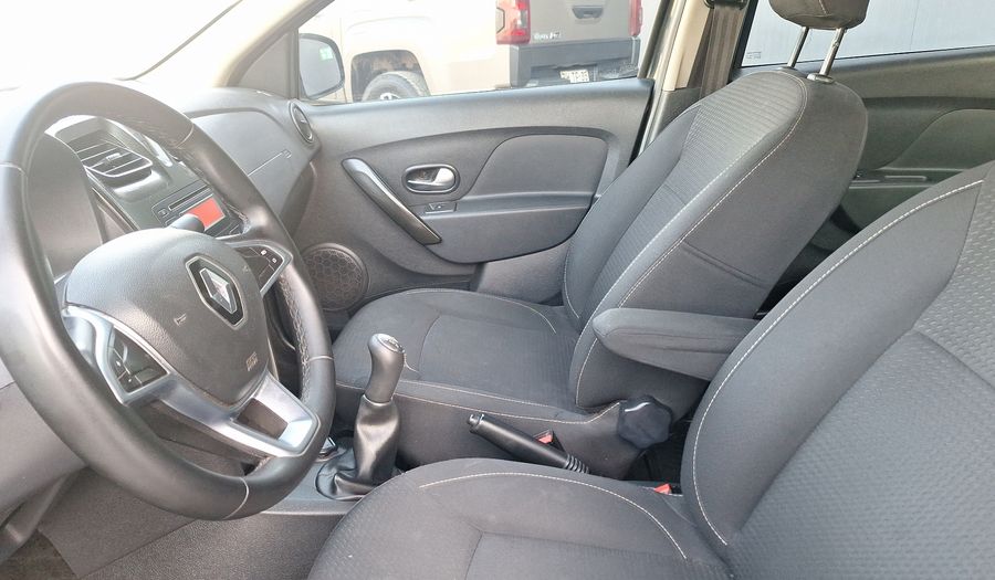 Renault Symbol 1.6 INTENS BLACK Sedan 2019
