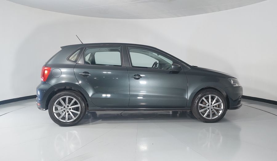 Volkswagen Polo 1.6 COMFORTLINE PLUS AUTO Hatchback 2021