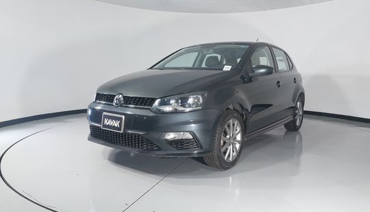 Volkswagen • Polo