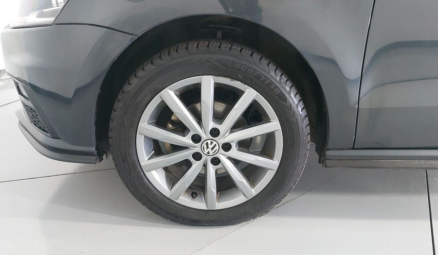 Volkswagen Polo 1.6 COMFORTLINE PLUS AUTO Hatchback 2021