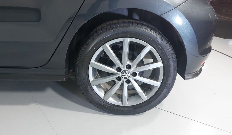 Volkswagen Polo 1.6 COMFORTLINE PLUS AUTO Hatchback 2021